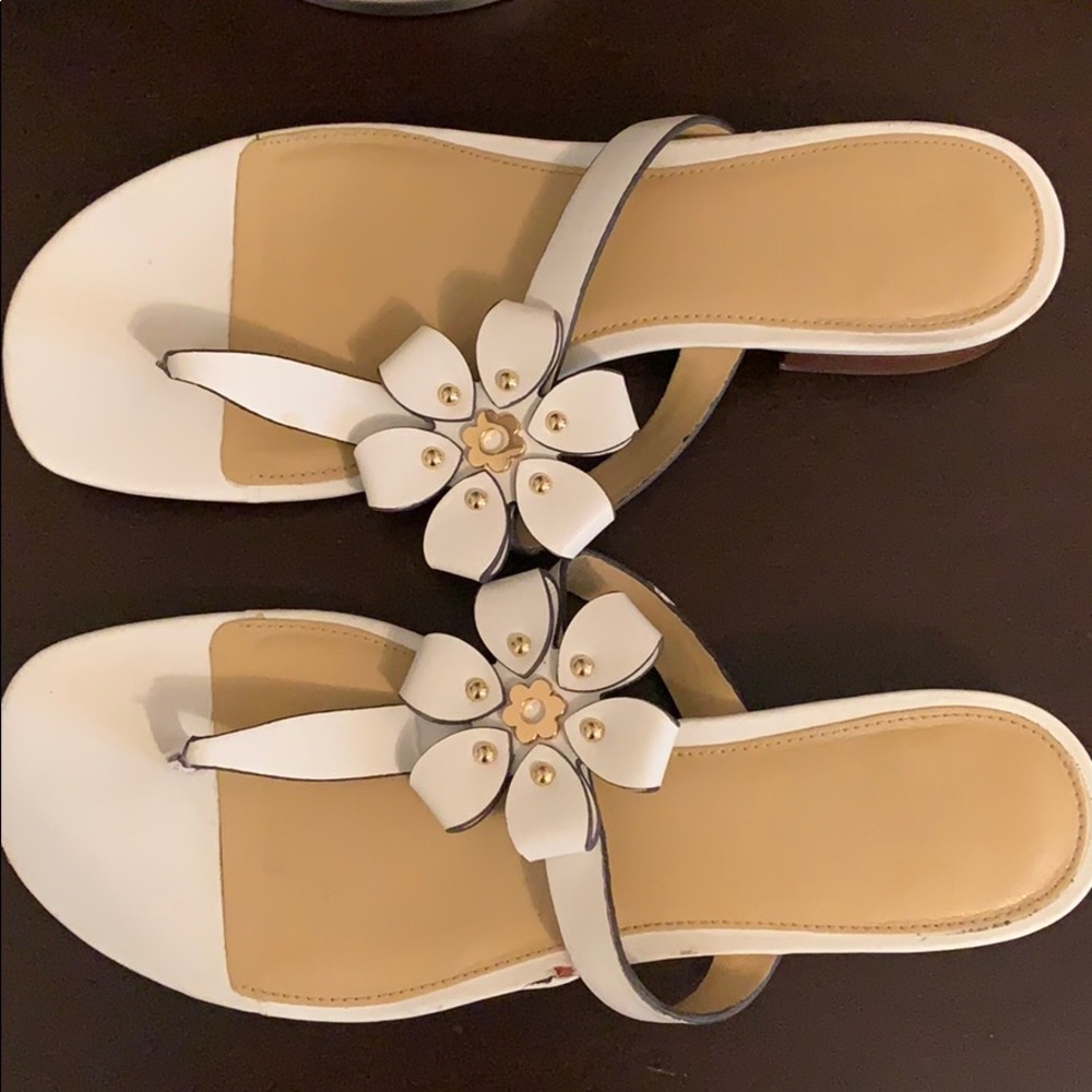 Beautiful Michael Kors flat
